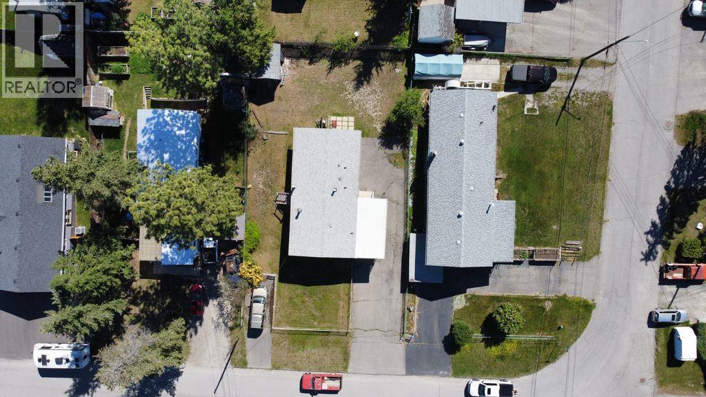 2110 33rd Avenue N, Cranbrook, British Columbia  V1C 3Y9 - Photo 2 - 10392302