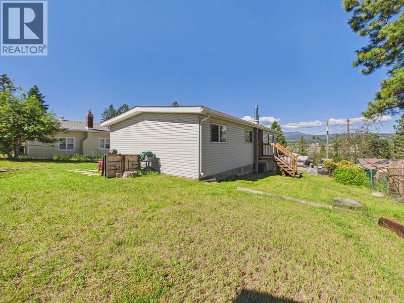 2110 33rd Avenue N, Cranbrook, British Columbia  V1C 3Y9 - Photo 3 - 10392302