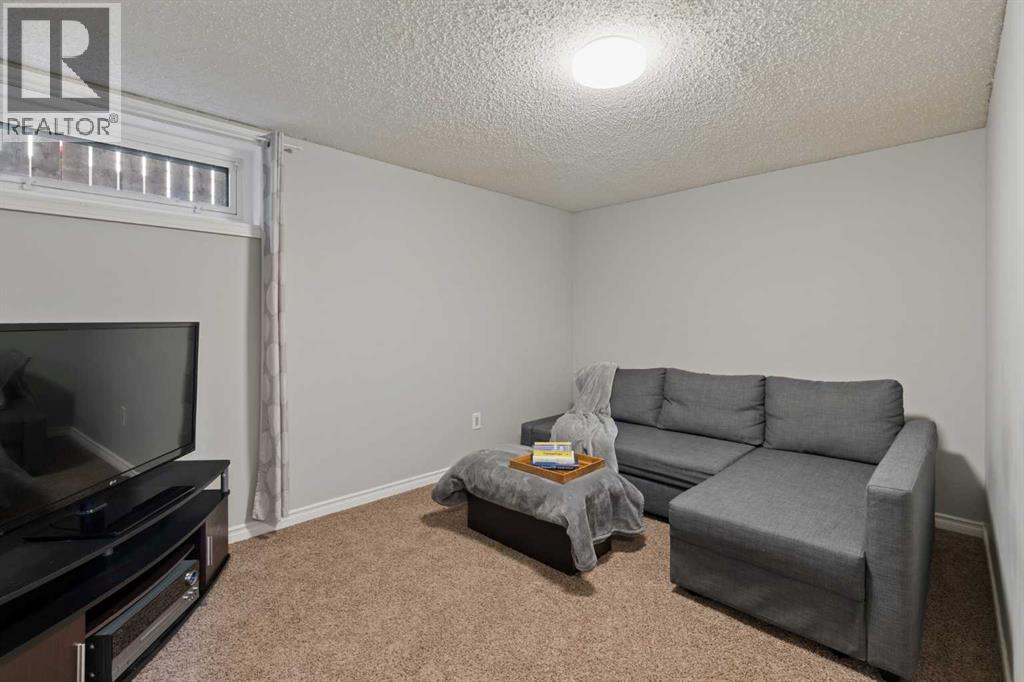 8011 Huntington Street NE, Calgary, Alberta  T2K 5B8 - Photo 35 - A2321930