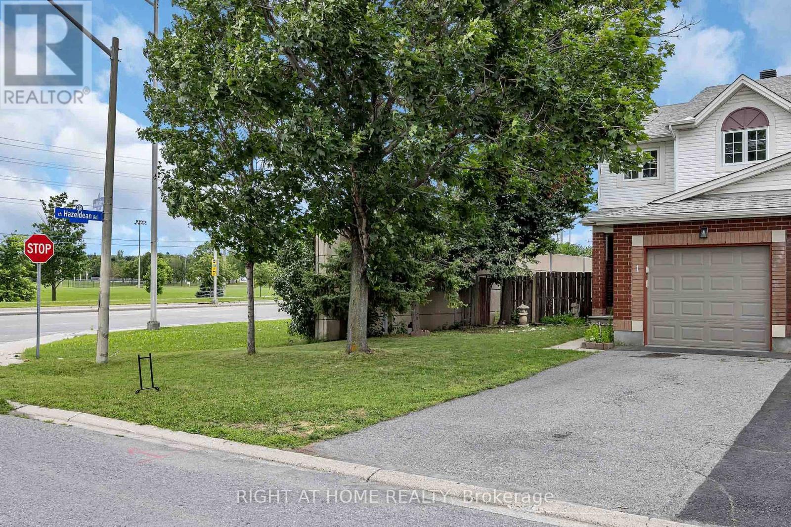 1 KINCARDINE DRIVE, Ottawa