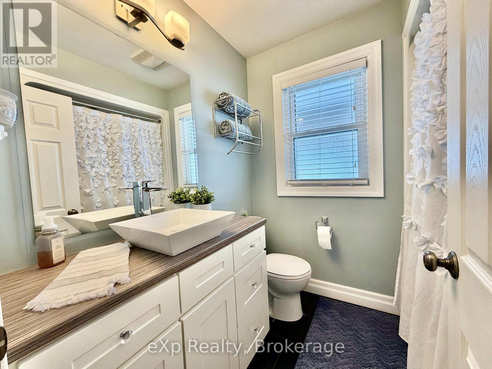 13 Browns Avenue, Brockton, Ontario  N0G 2V0 - Photo 9 - X13600244