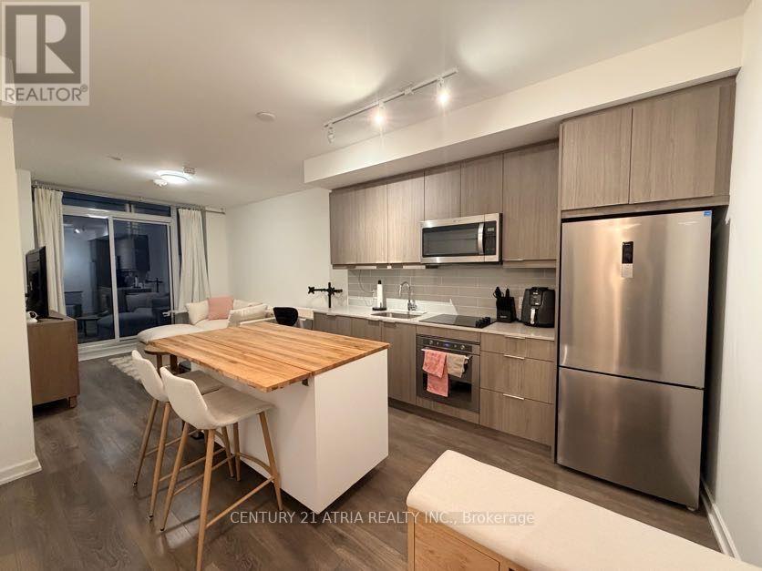 718 - 36 FOREST MANOR ROAD, Toronto (Henry Farm)