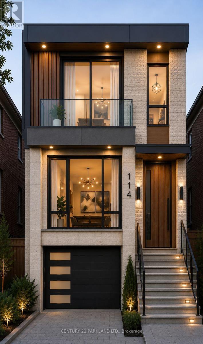 <div class="slider-price">$1,149,000</div><p>114 Eaton Avenue, Toronto, Ontario</p>