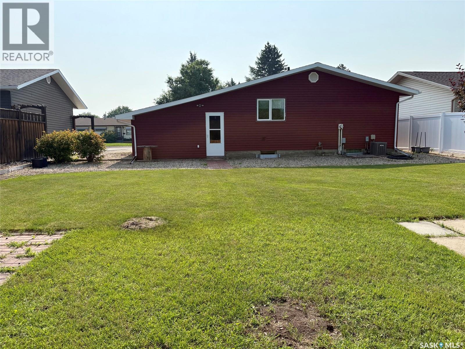 62 Canwood Crescent, Yorkton, Saskatchewan  S3N 2T7 - Photo 25 - SK043540