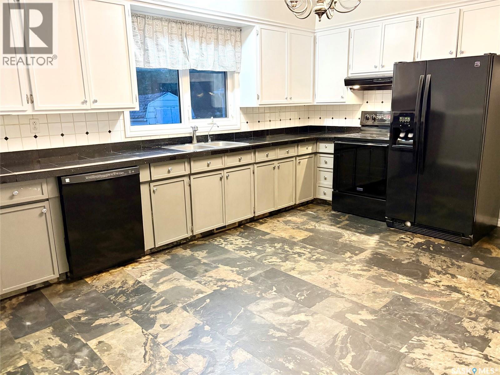 62 Canwood Crescent, Yorkton, Saskatchewan  S3N 2T7 - Photo 8 - SK043540