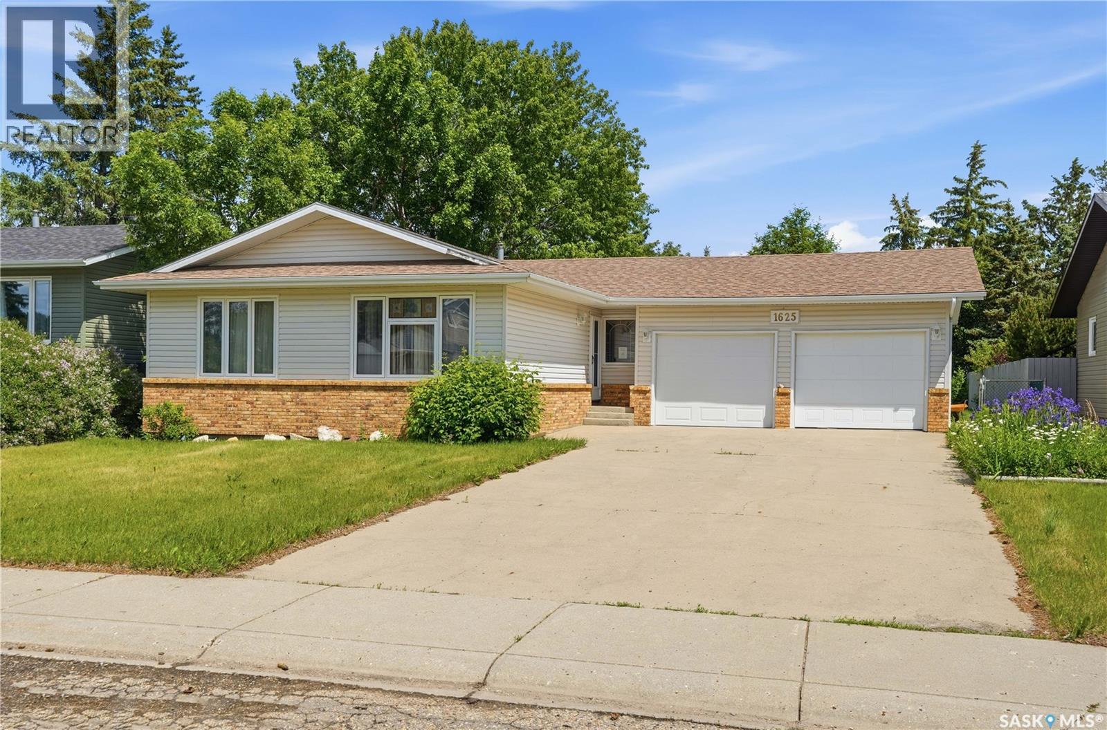 1625 Admiral CRESCENT, moose jaw, Saskatchewan
