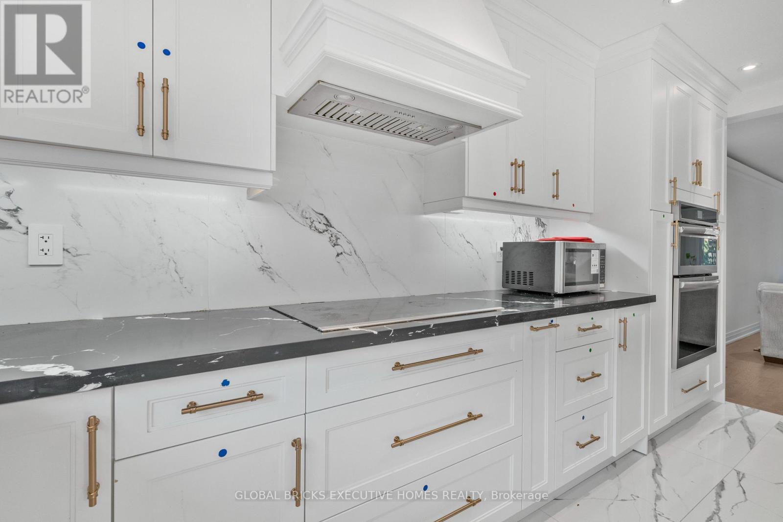 99 Benjamin Drive, Vaughan, Ontario  L4L 1H7 - Photo 10 - N13590840