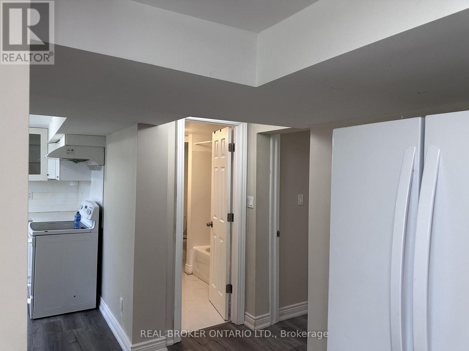Lower - 311 Wallace Avenue S, Welland, Ontario  L3B 1R8 - Photo 5 - X13589994