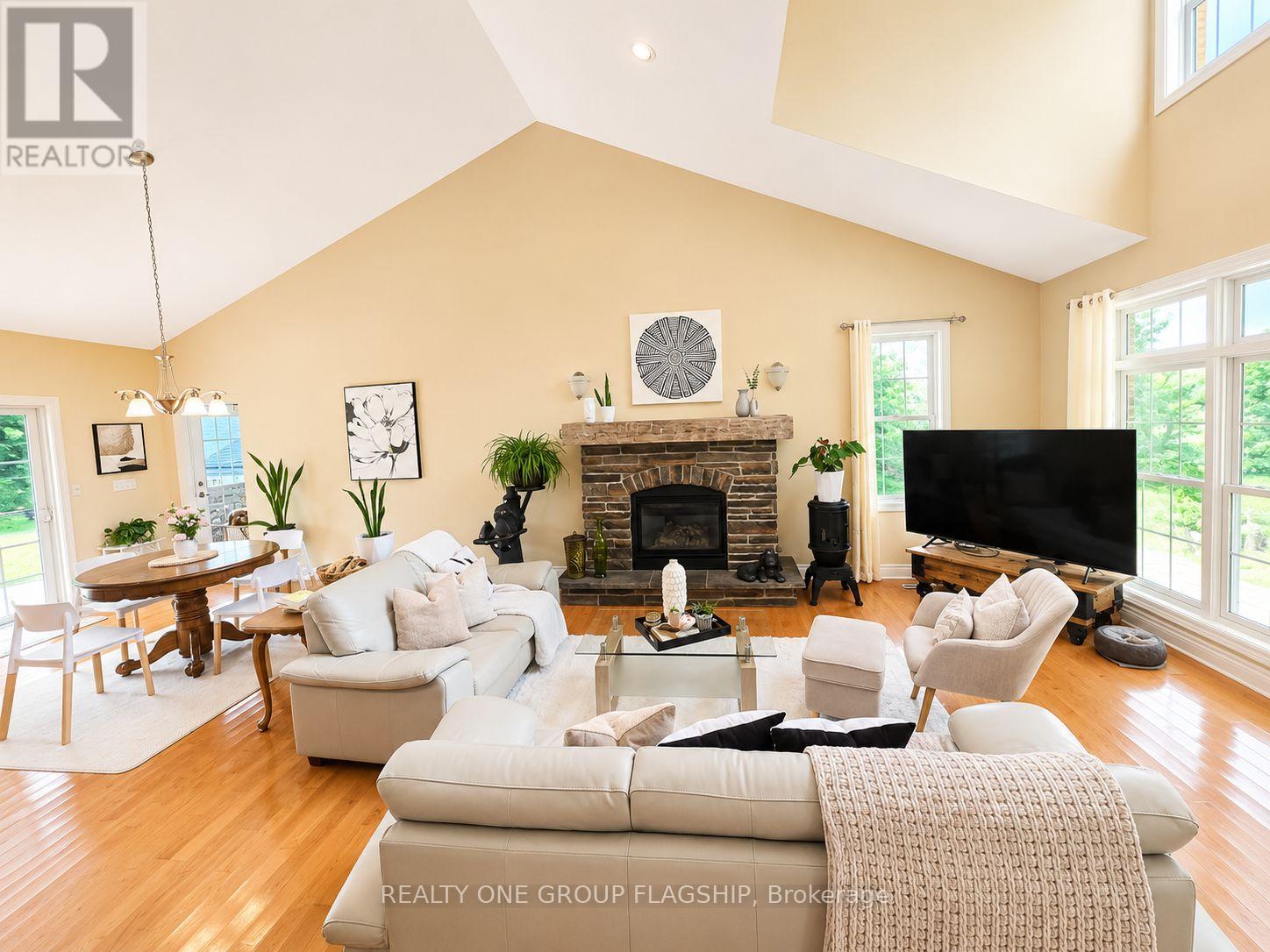 2015 Nigh Road, Fort Erie, Ontario  L2A 5M4 - Photo 6 - X13600216