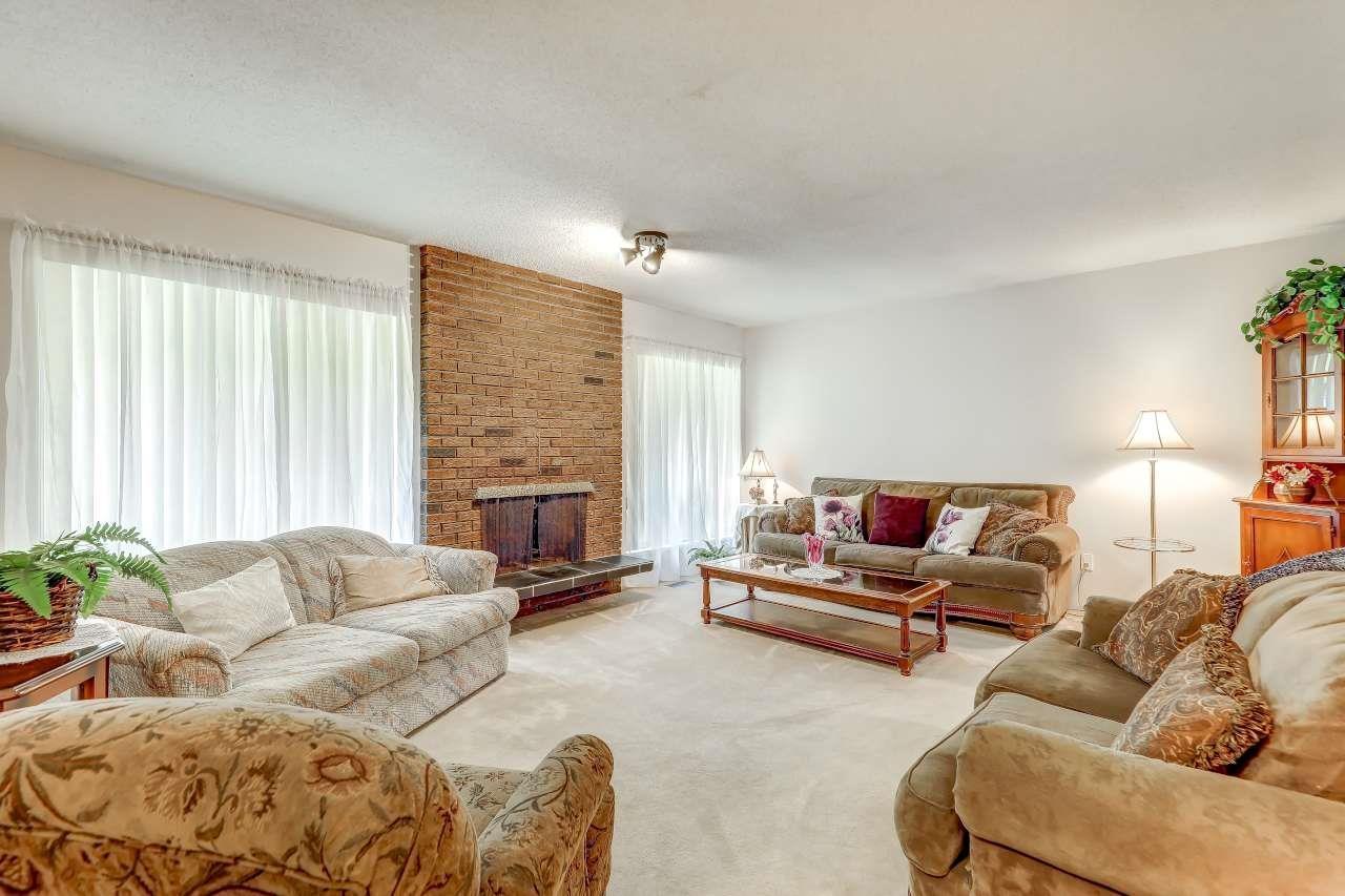 15584 98 Avenue, Surrey, British Columbia  V3R 7R2 - Photo 4 - R3149134