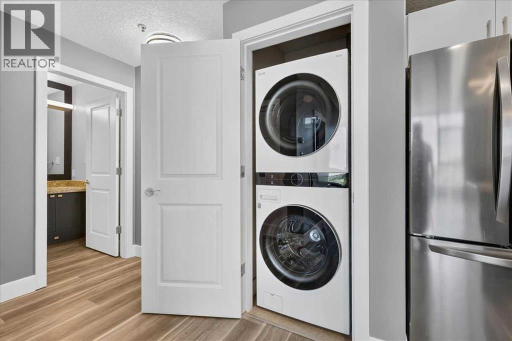 801, 77 Spruce Place Sw, Calgary, Alberta  T3C 3X6 - Photo 8 - A2327430