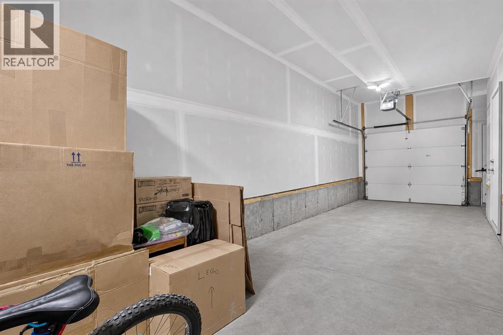 20 Evanscrest Park NW, Calgary, Alberta T2P 1R3 - Photo 4 - A2330207