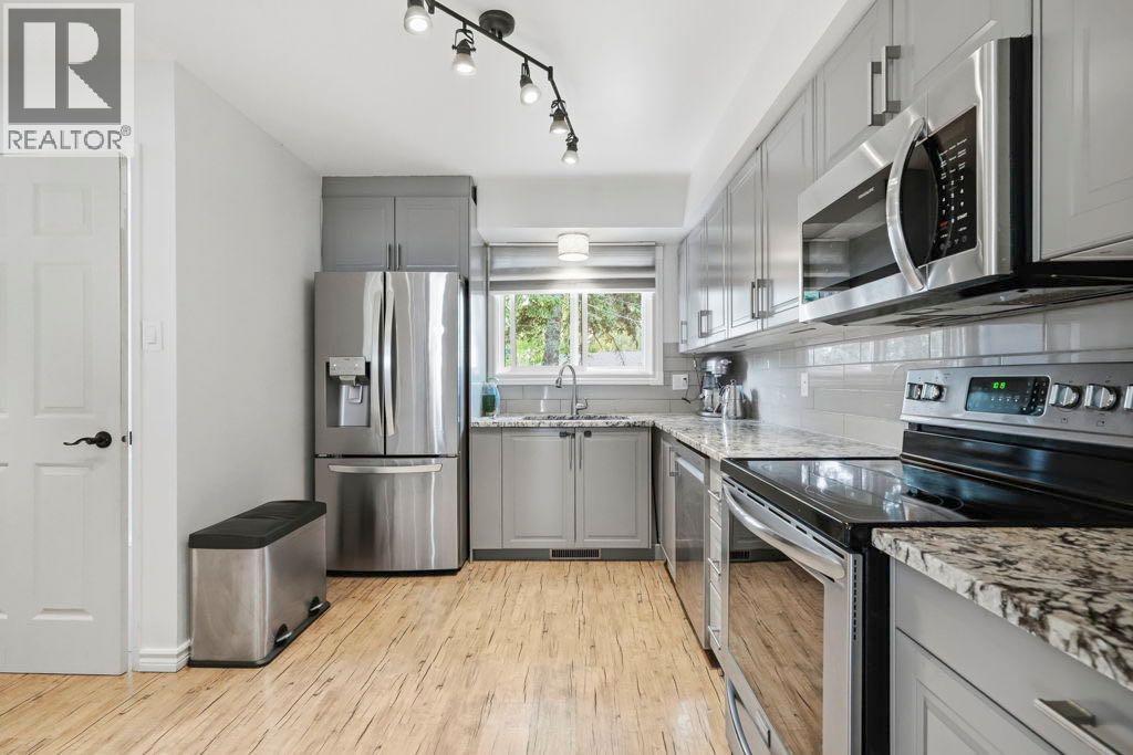 9832 Athens Road SE, Calgary, Alberta t2j 1b9 - Photo 7 - A2330463