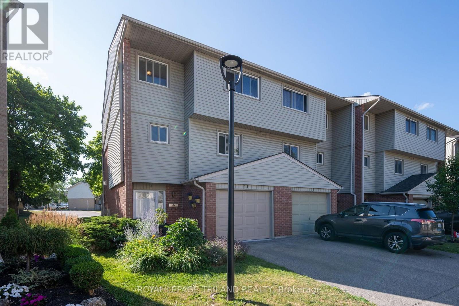14 - 300 SANDRINGHAM CRESCENT, London South, Ontario