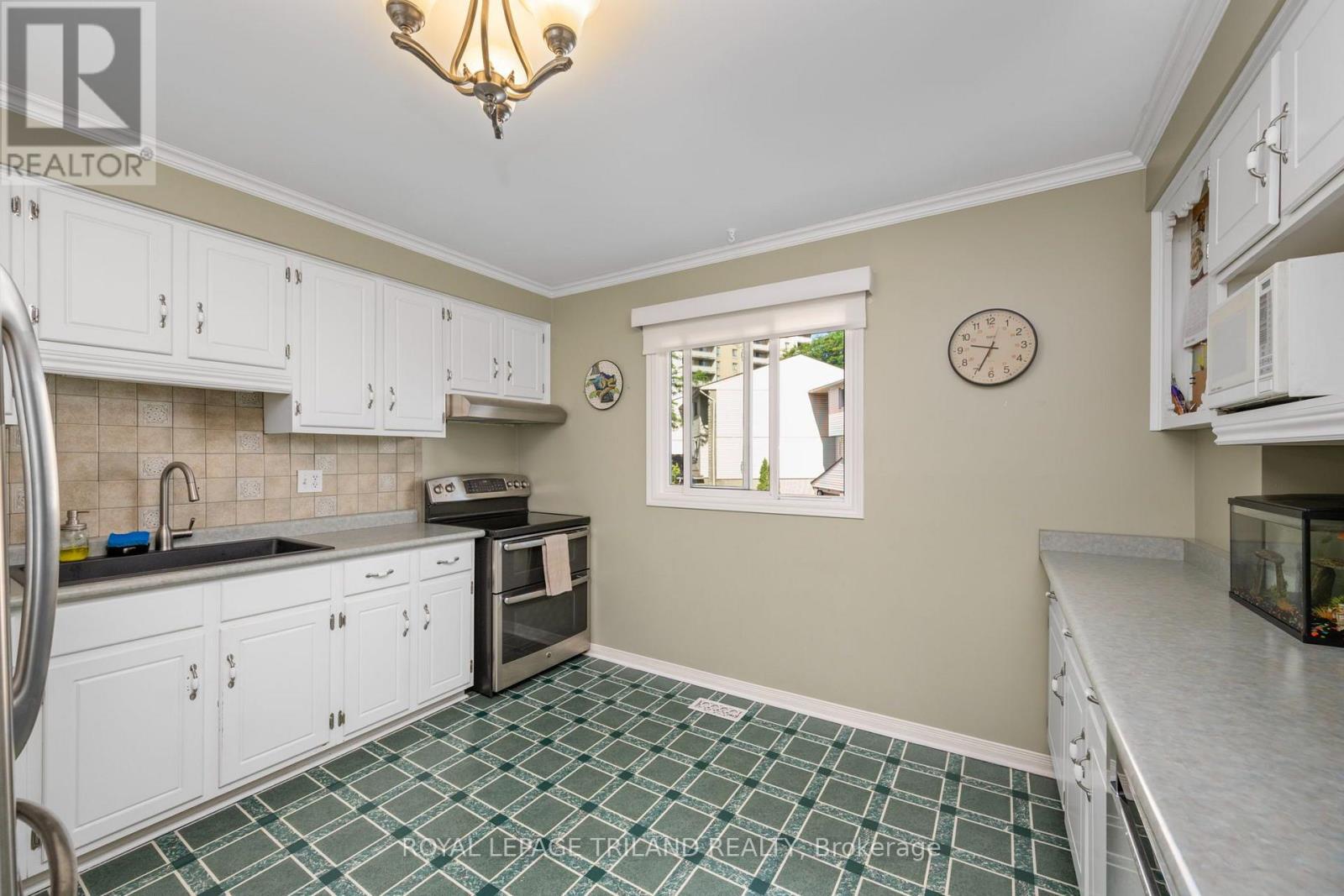 14 - 300 Sandringham Crescent, London South, Ontario  N6C 5B4 - Photo 13 - X13600268