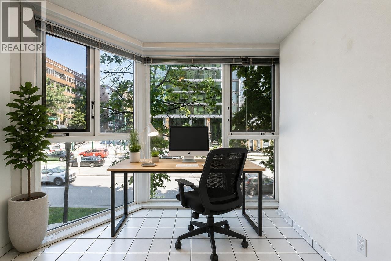 305 888 Pacific Street, Vancouver, British Columbia V6Z 2S6 - Photo 5 - R3149522