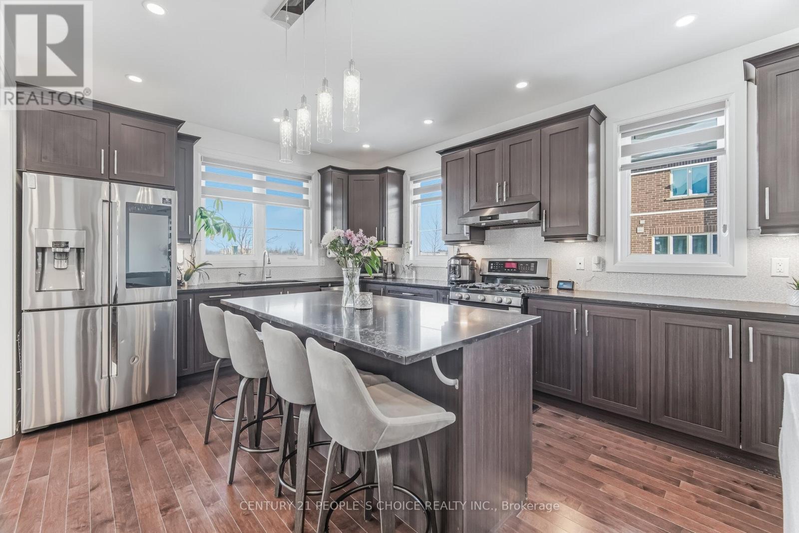 Upper - 744 Kennedy Circle W, Milton, Ontario  L9E 1R9 - Photo 15 - W13572104