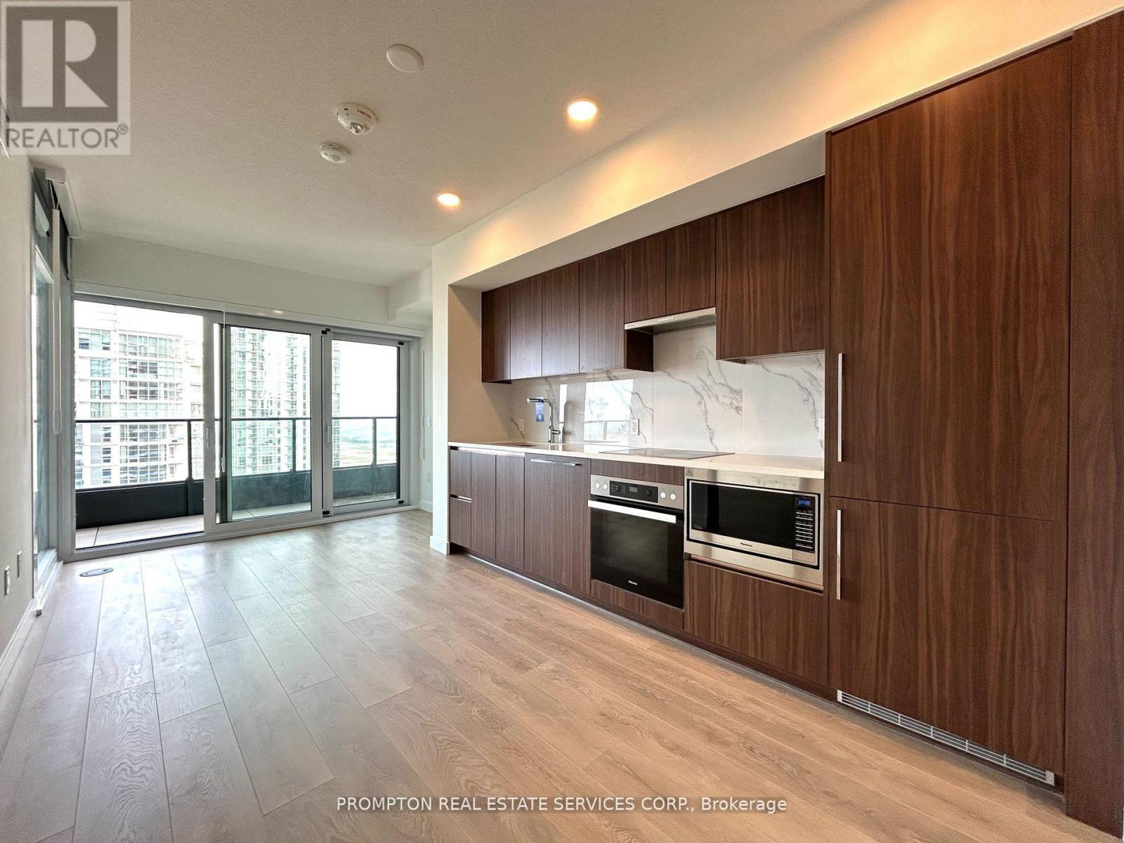 5209 - 1 CONCORD CITYPLACE WAY, Toronto, Ontario