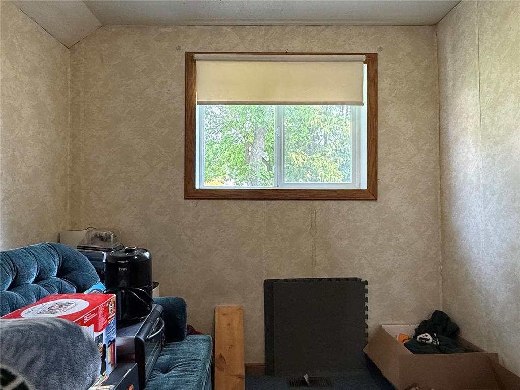 79 Thompson Street, Macgregor, Manitoba  R0H 0R0 - Photo 15 - 202618514