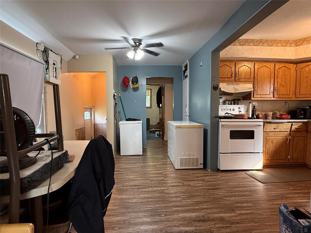 79 Thompson Street, Macgregor, Manitoba  R0H 0R0 - Photo 7 - 202618514