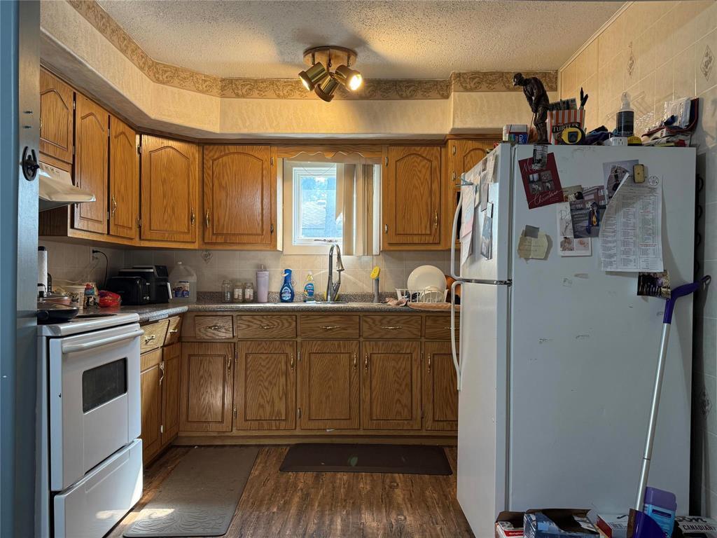 79 Thompson Street, Macgregor, Manitoba  R0H 0R0 - Photo 8 - 202618514
