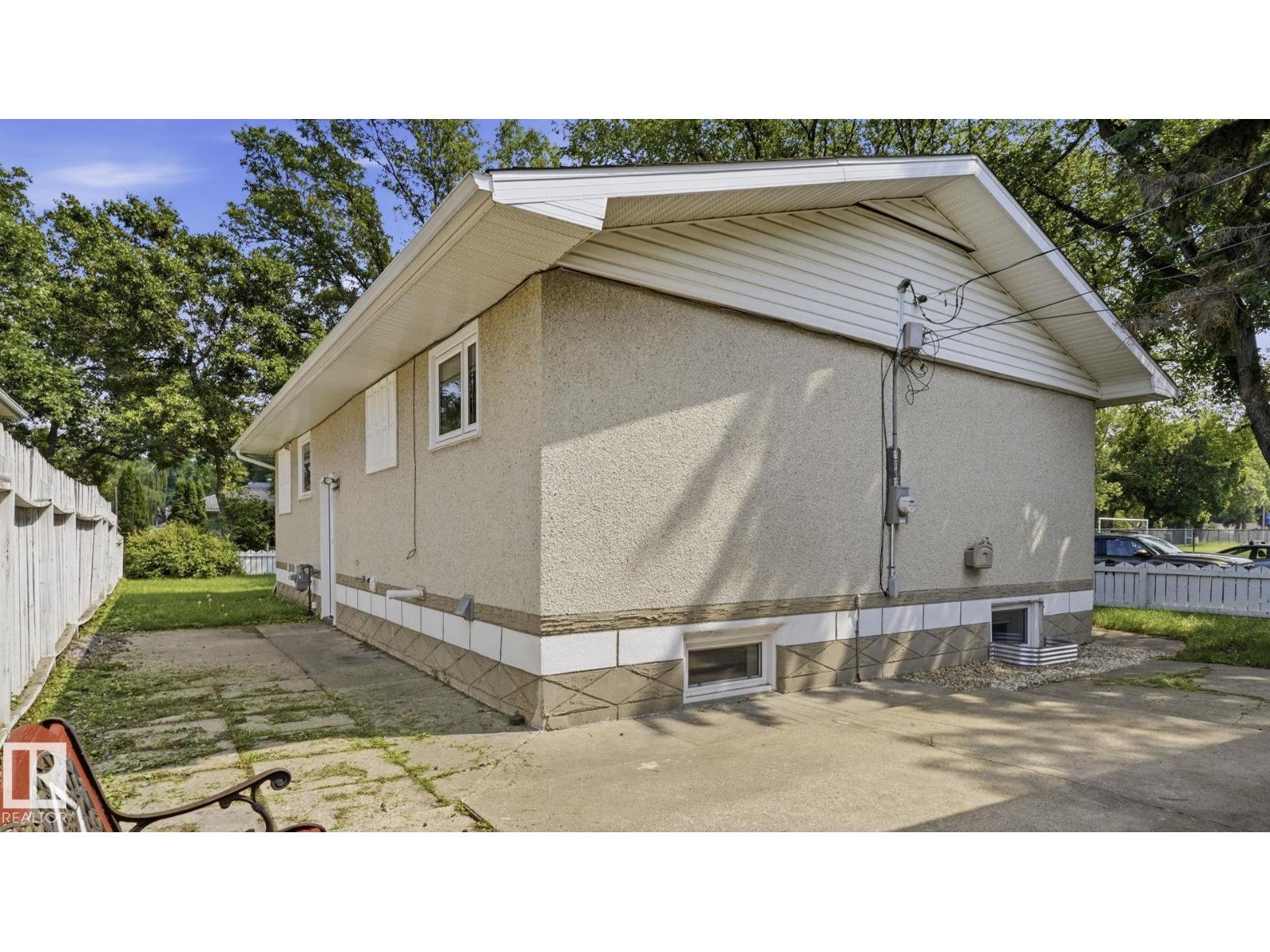 12002 39 St NW, Edmonton, Alberta  T5W 2J8 - Photo 33 - E4500405