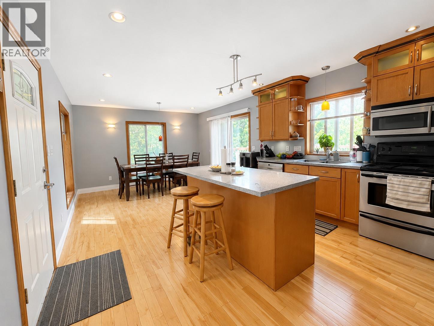 7475 6 Highway, Winlaw, British Columbia V0G 2J0 - Photo 7 - 10393756