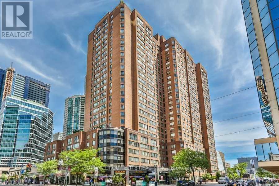 2502 - 633 BAY STREET, Toronto, Ontario