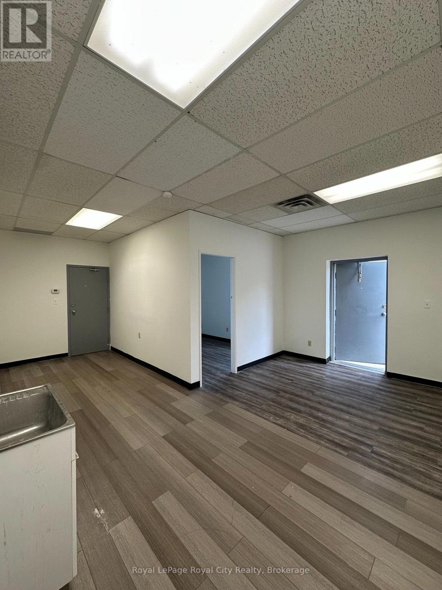 226 Speedvale Ave W Avenue, Guelph (Junction/onward Willow), Ontario  N1H 1C4 - Photo 4 - X13600380