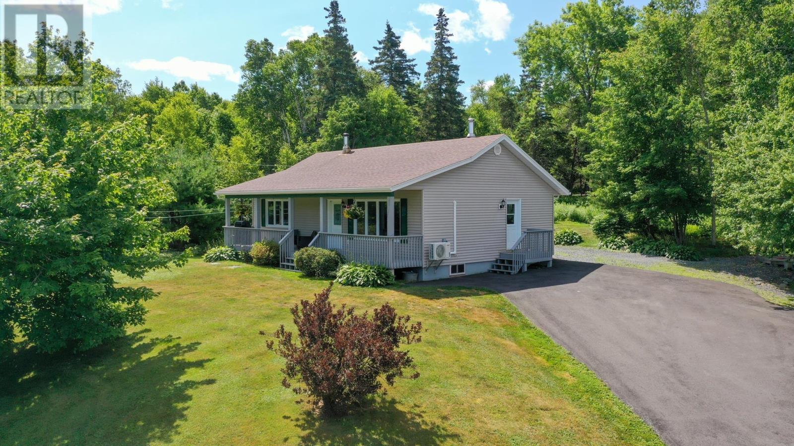 786 Blue Rocks Road, Garden Lots, Nova Scotia  B0J 2C0 - Photo 1 - 202618097