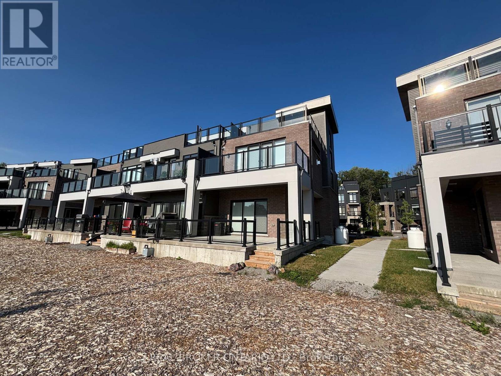 100 MARINA VILLAGE DRIVE, Georgian Bay, Ontario