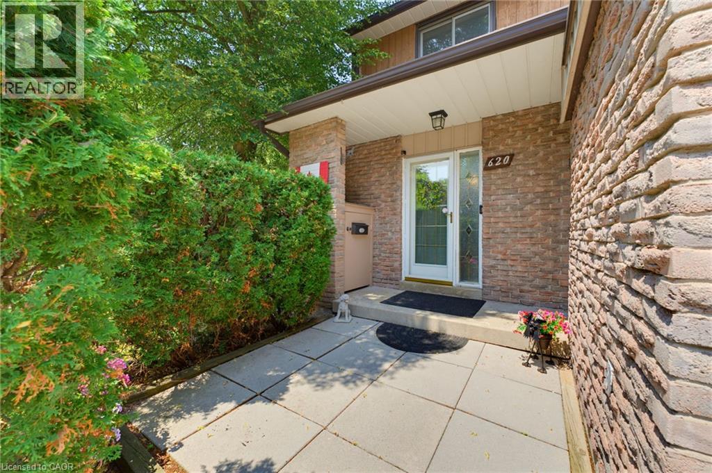 620 Forestwood Crescent, Burlington, Ontario  L7L 4K5 - Photo 2 - 40850761
