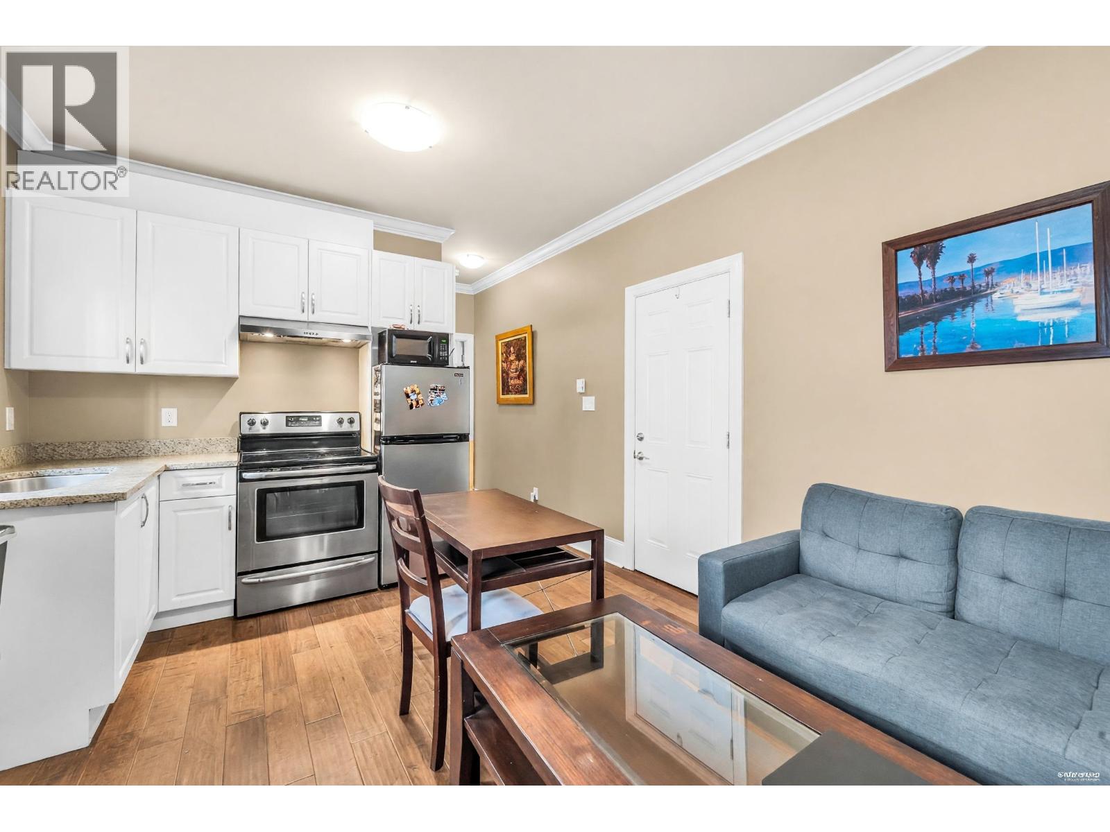 Listing image 25