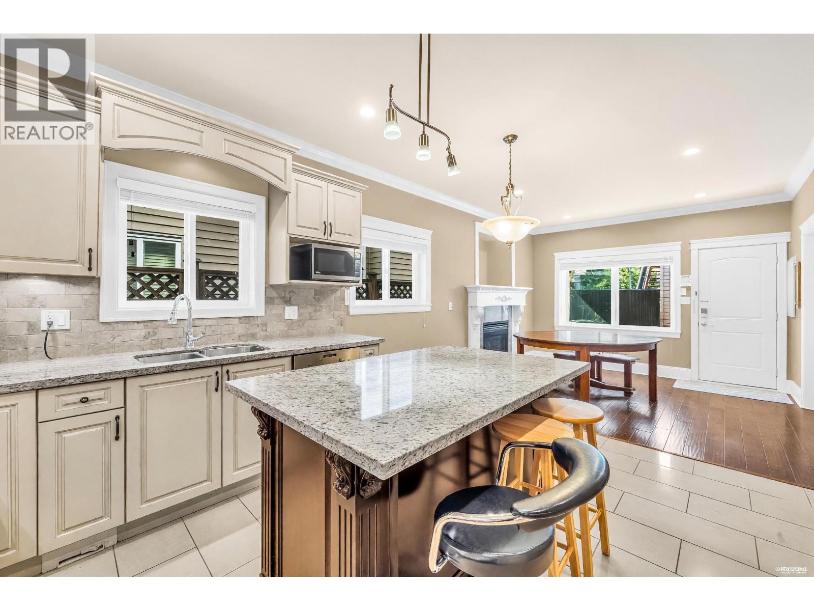 Listing image 7