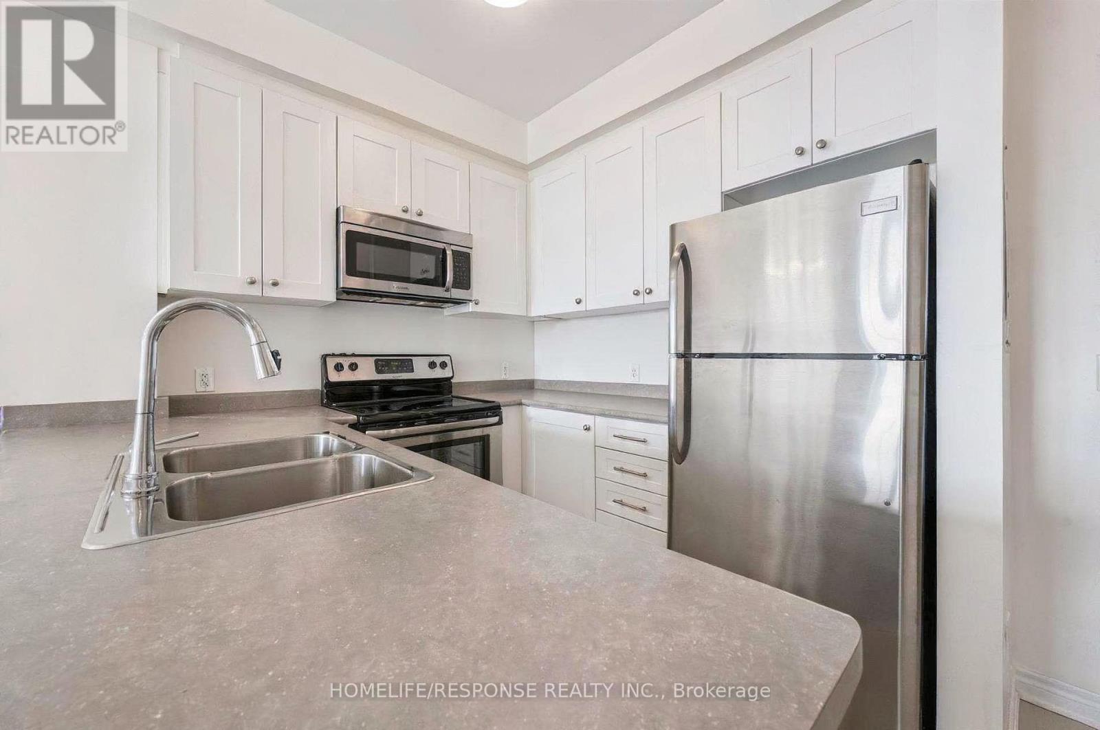433 - 216 Oak Park Boulevard, Oakville, Ontario  L6H 0K3 - Photo 9 - W13593020