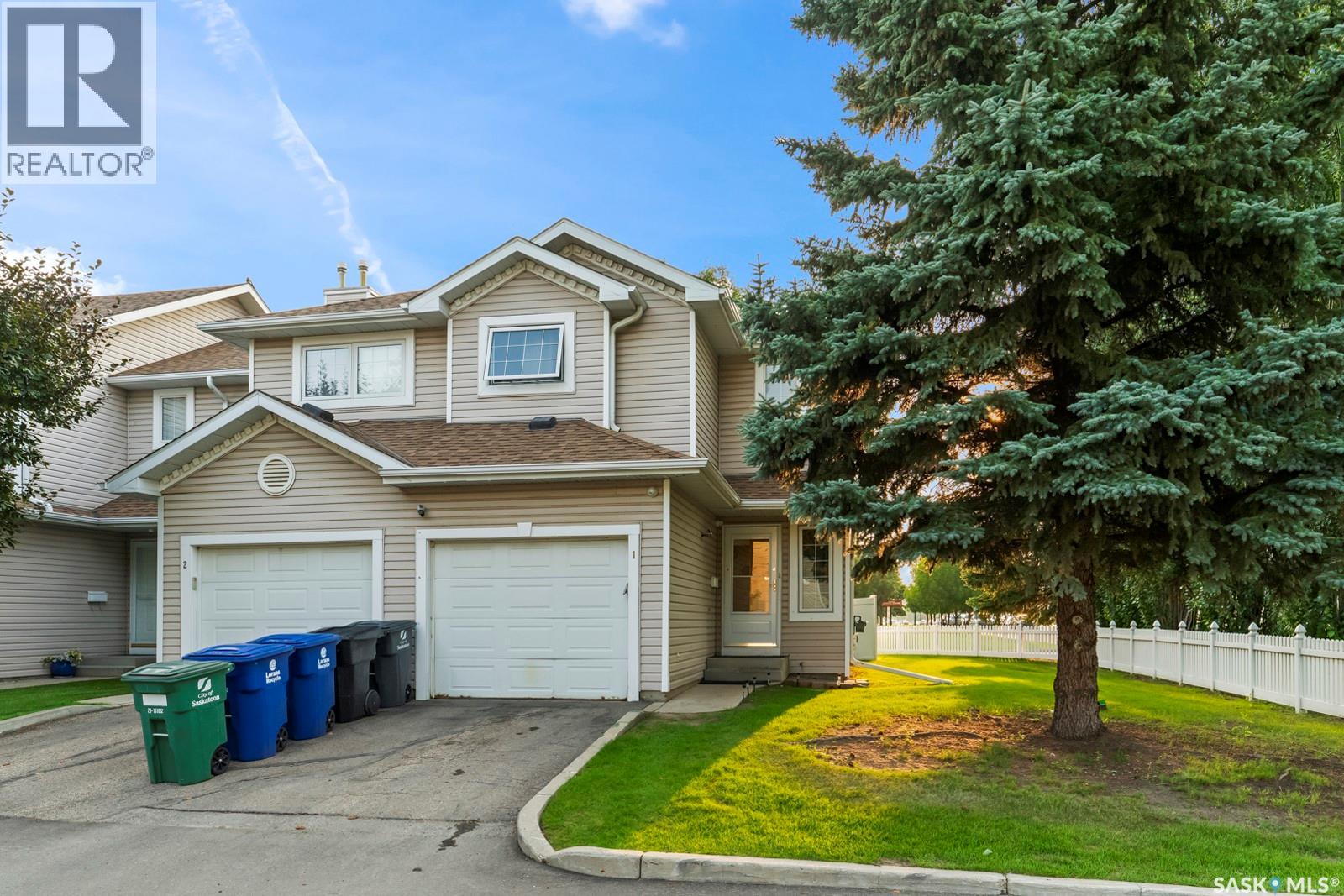 1 215 Pinehouse Drive, Saskatoon, Saskatchewan  S7K 6N9 - Photo 2 - SK043559