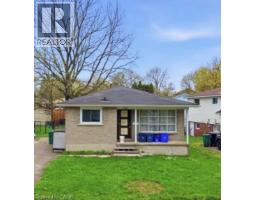 402 MIDWOOD Crescent, Waterloo, Ontario
