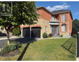 42 COBBLESTONE COURT, Brampton, Ontario