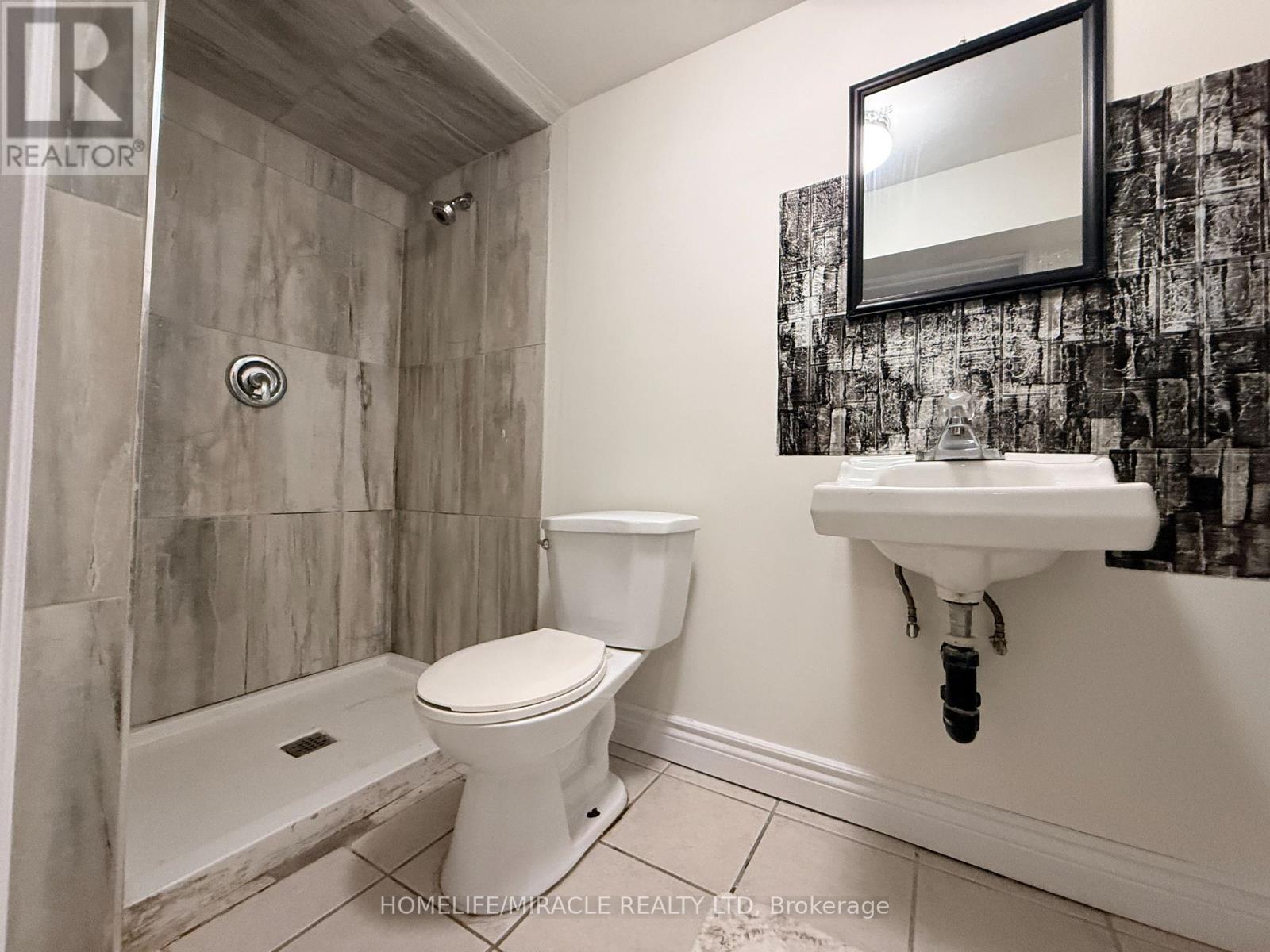755 Somerville Street, Oshawa, Ontario L1G 4J4 - Photo 12 - E13600392