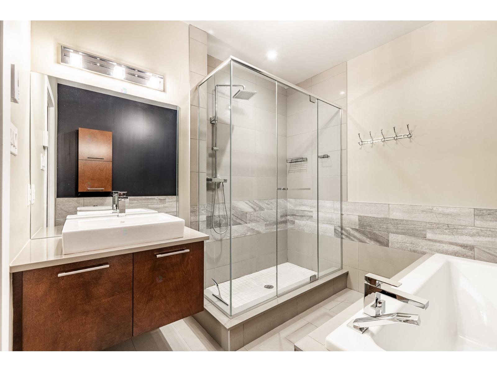 1150 Rue St-Denis|#1503 Montréal (Ville-Marie) Quebec Canada H2X0B3 5