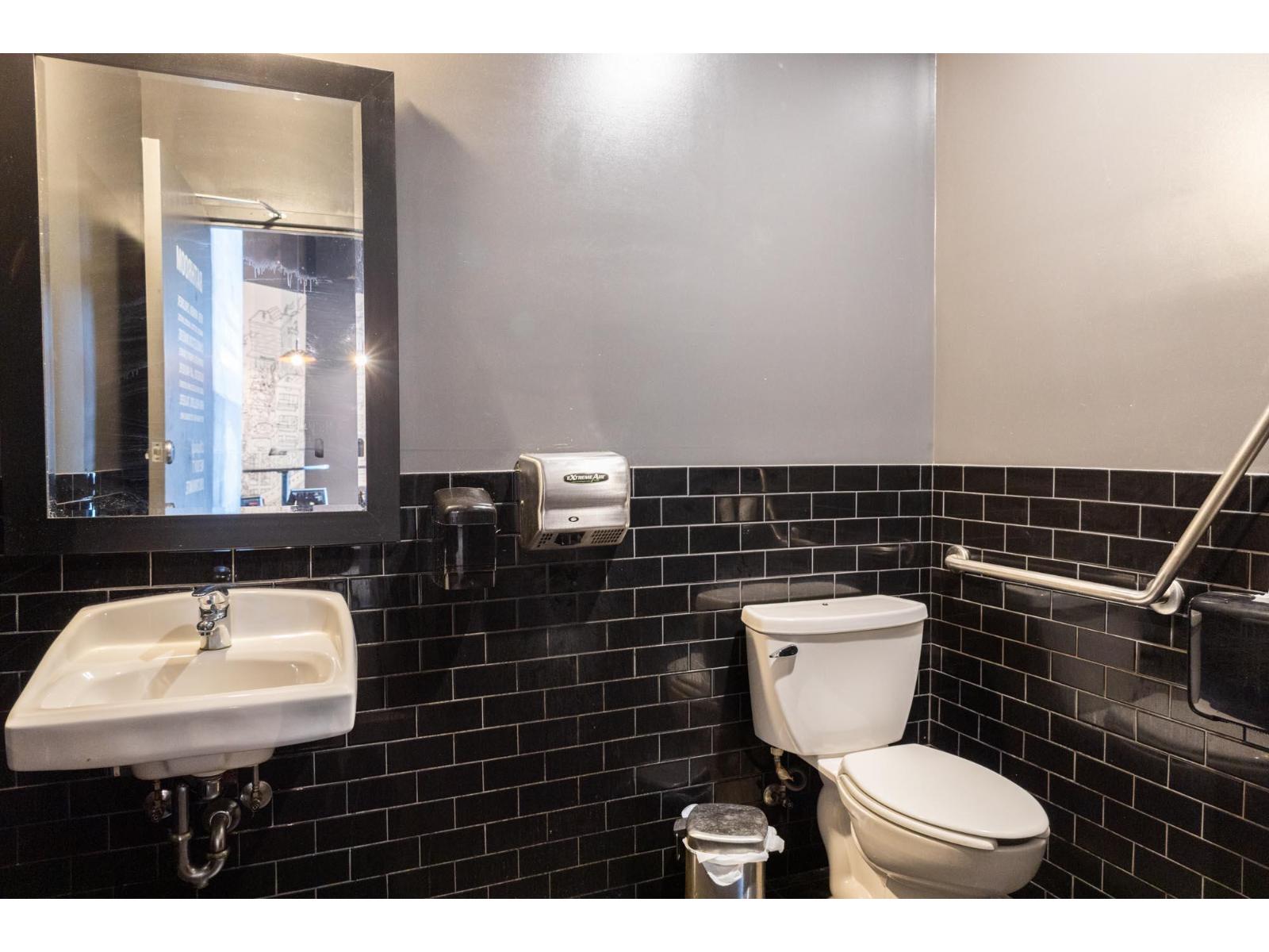 110 15785 Croydon Drive, Surrey, British Columbia  V3Z 2L6 - Photo 13 - C8080005