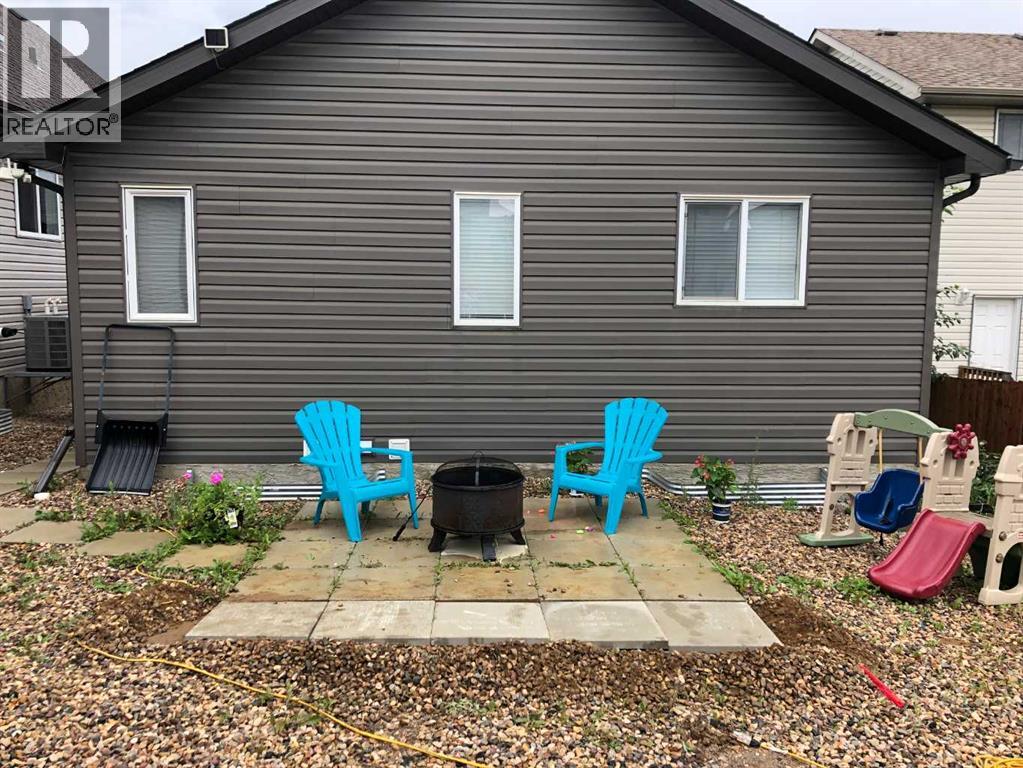 192 Crane Rise, Fort Mcmurray, Alberta  T9K 0P7 - Photo 2 - A2328729
