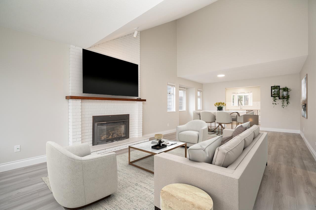13015 Summerhill Crescent, Surrey, British Columbia  V4A 7T4 - Photo 2 - R3148059