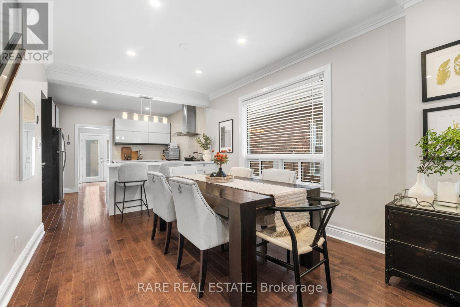 615 Miverton Boulevard, Toronto, Ontario  M4C 1X8 - Photo 11 - E13600524