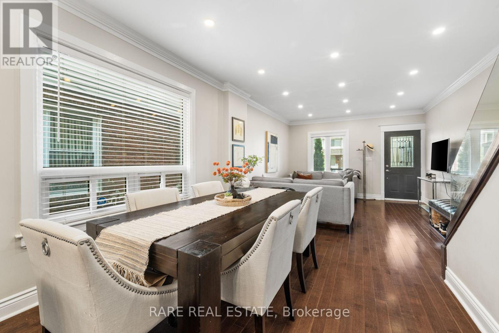 615 Miverton Boulevard, Toronto, Ontario  M4C 1X8 - Photo 13 - E13600524