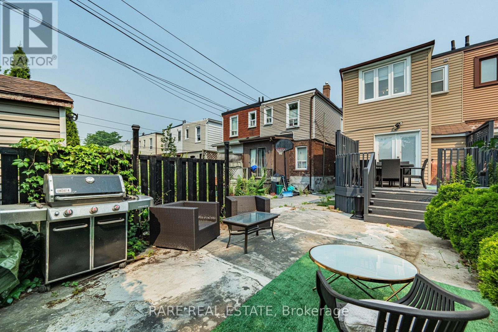 615 Miverton Boulevard, Toronto, Ontario  M4C 1X8 - Photo 48 - E13600524