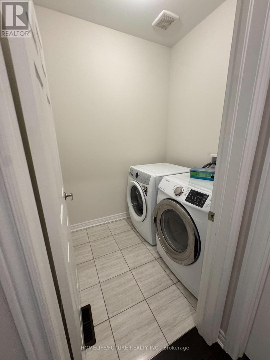 93 Titan Trail, Markham, Ontario  L3S 0E4 - Photo 7 - N13600514