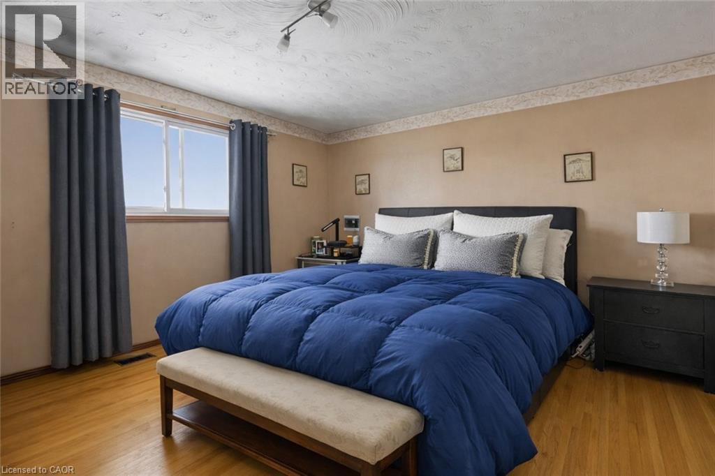 42 Lasila Court, Hamilton, Ontario  L9C 7B6 - Photo 29 - 40834546