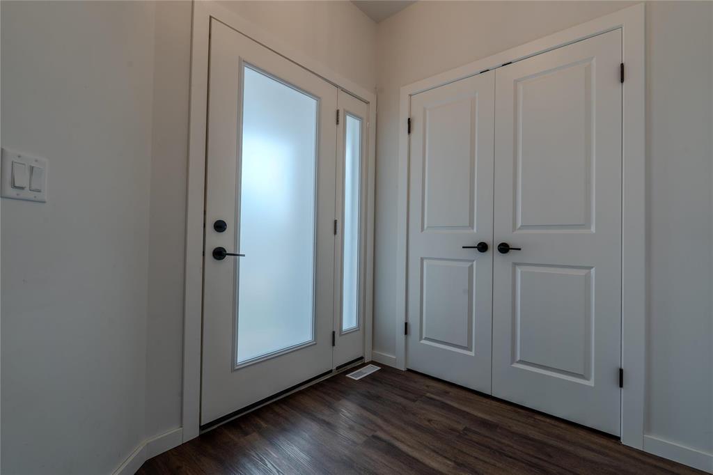 259 Orion Crescent, Winnipeg, Manitoba  R2V 5E7 - Photo 2 - 202618442