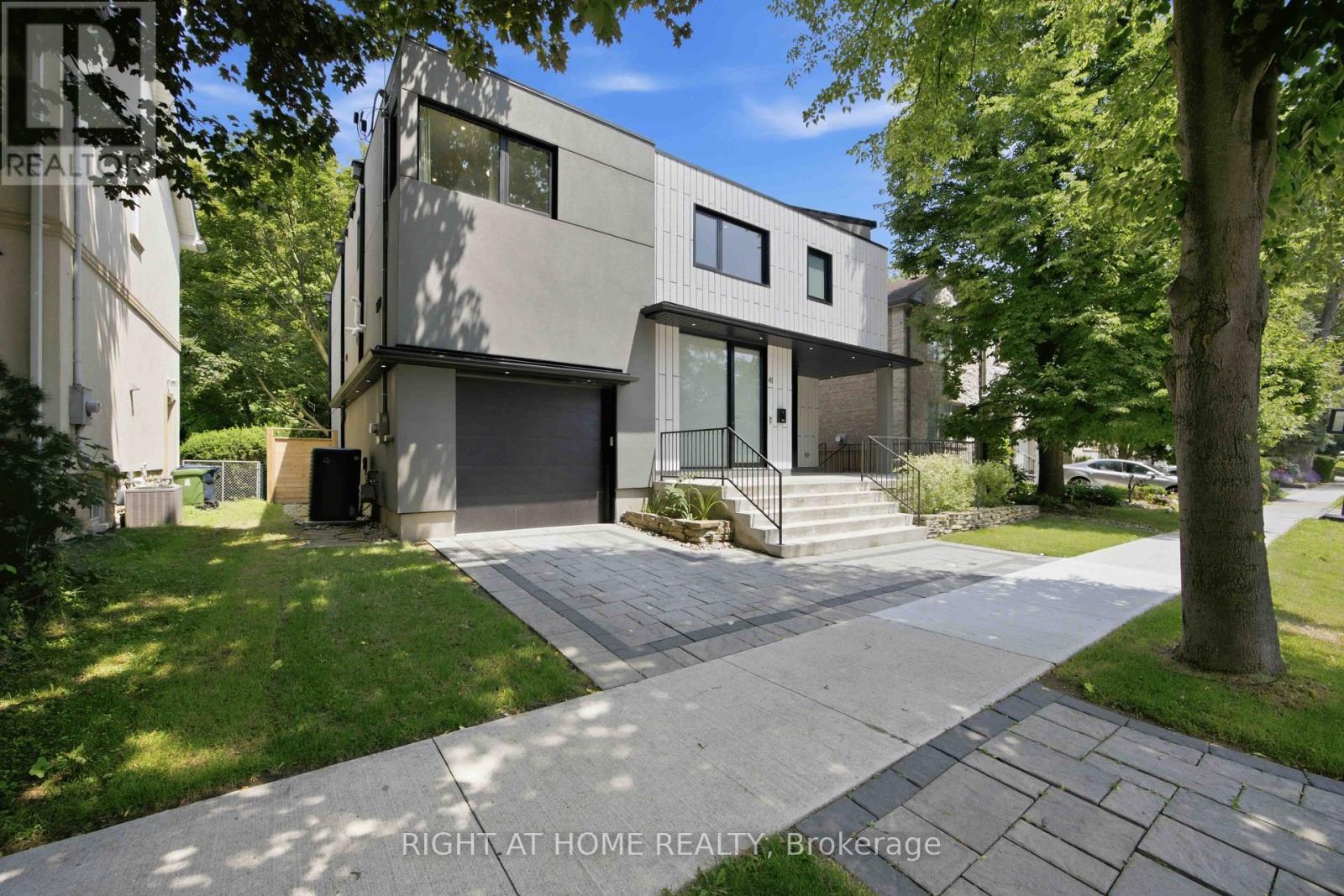 41 Bonnyview Drive, Toronto, Ontario  M8Y 3G7 - Photo 3 - W13600558
